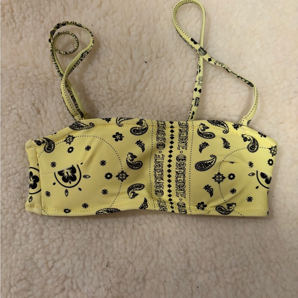 Don’t call me Jennyfer  Yellow Bandana Print Crop Top